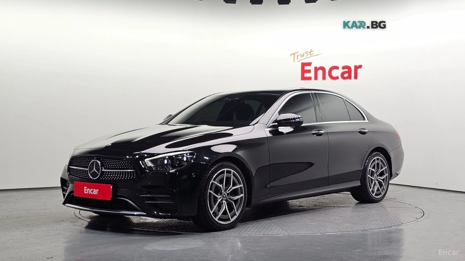 Mercedes-Benz E 220 4MATIC/AMG-LINE/DRIVE-ASSISTS/SUNROOF
