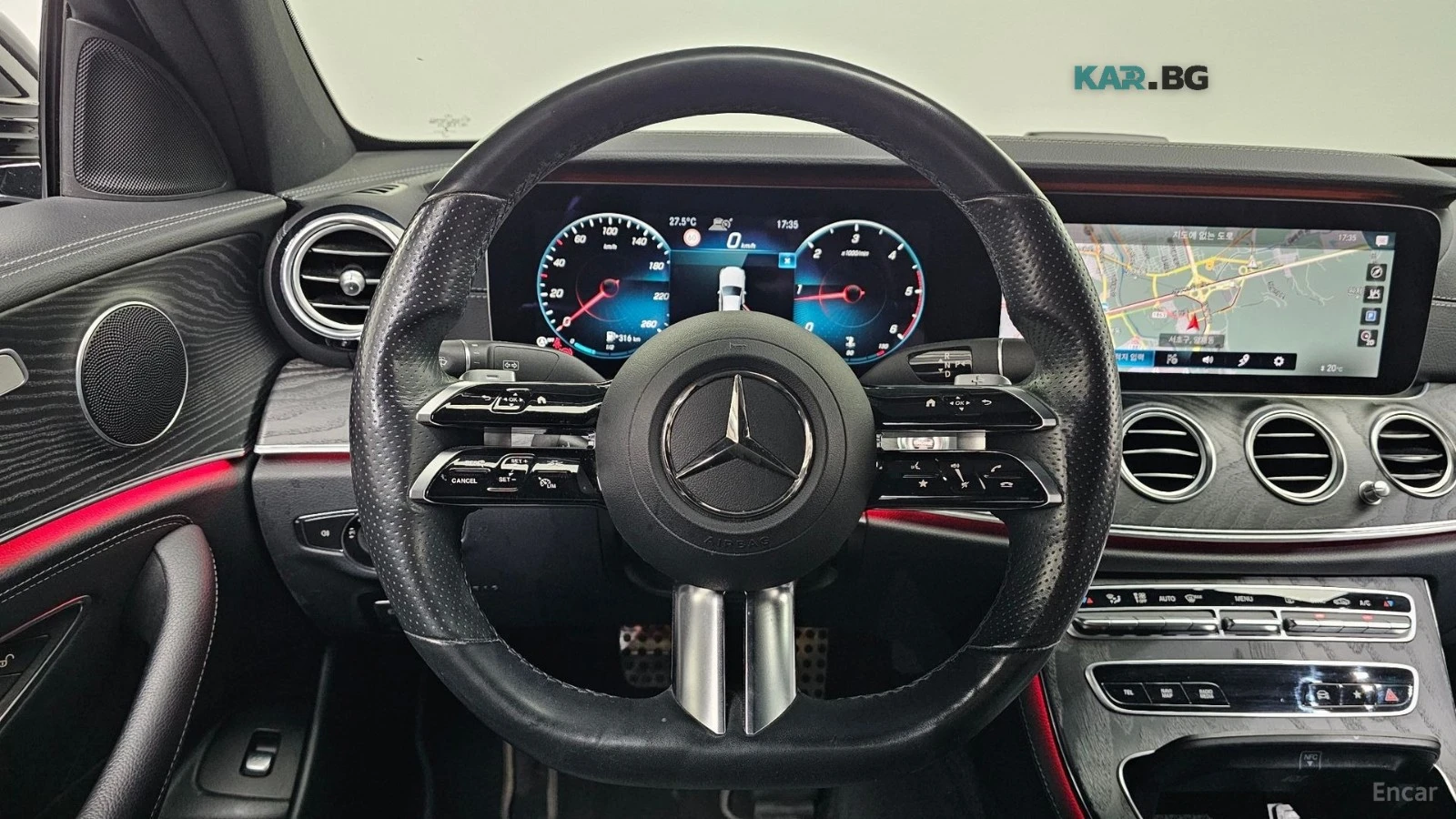 Mercedes-Benz E 220 4MATIC/AMG-LINE/DRIVE-ASSISTS/SUNROOF, снимка 7 - Автомобили и джипове - 55842136