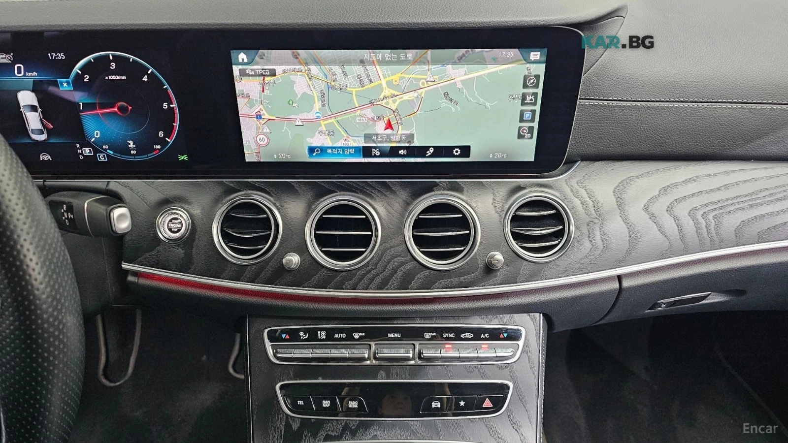 Mercedes-Benz E 220 4MATIC/AMG-LINE/DRIVE-ASSISTS/SUNROOF, снимка 10 - Автомобили и джипове - 55842136