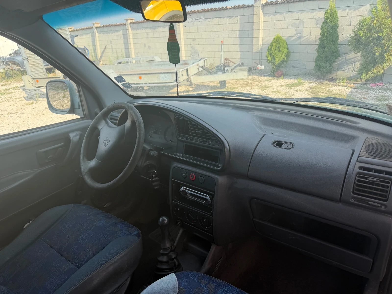 Peugeot Partner 1.9d, снимка 4 - Автомобили и джипове - 55946516