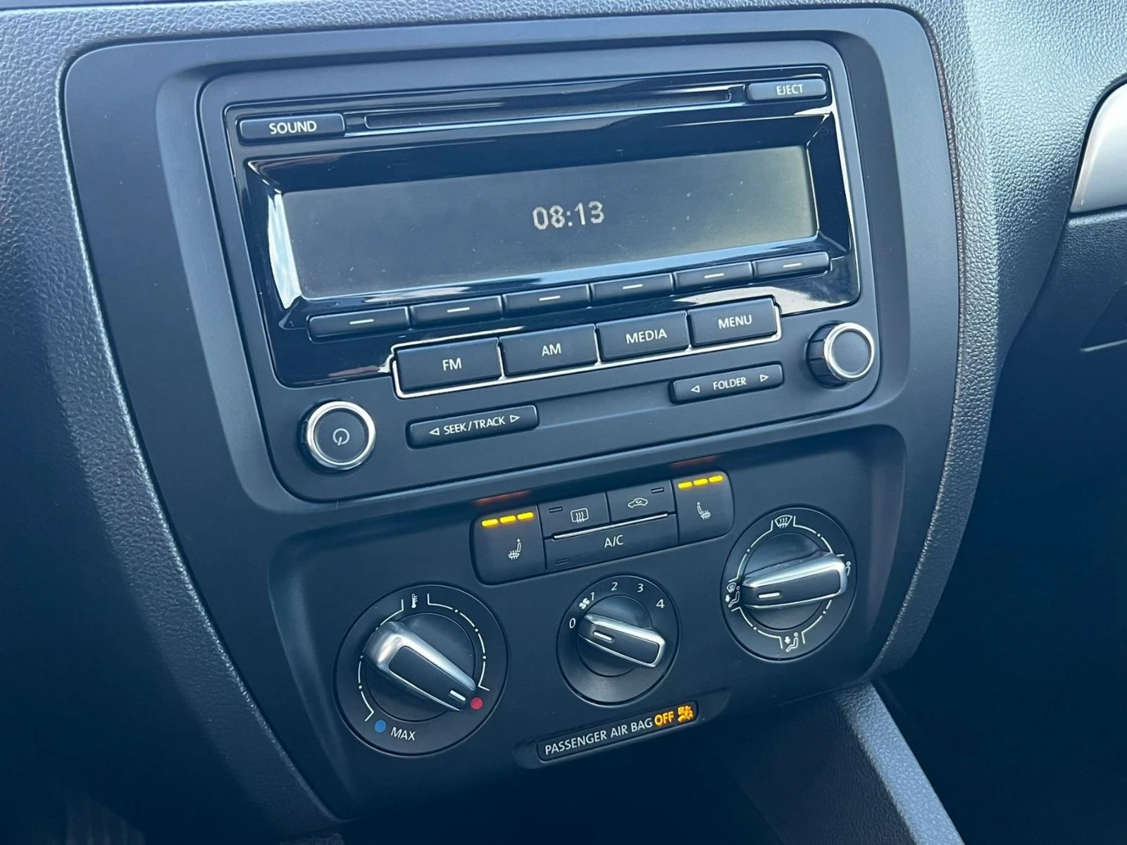 VW Jetta, снимка 8 - Автомобили и джипове - 56058169