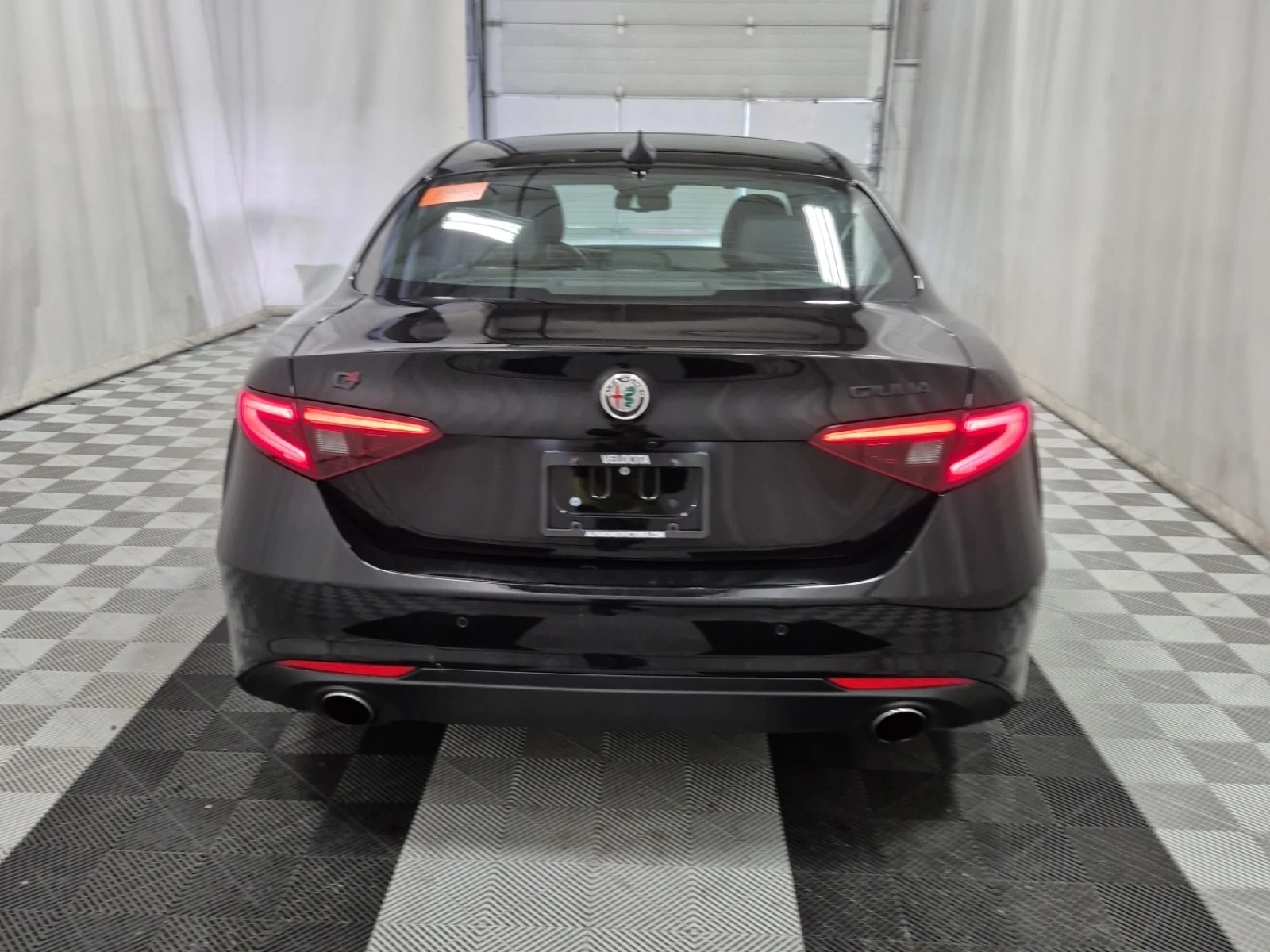 Alfa Romeo Giulia * TI * CARFAX * , снимка 17 - Автомобили и джипове - 56155608