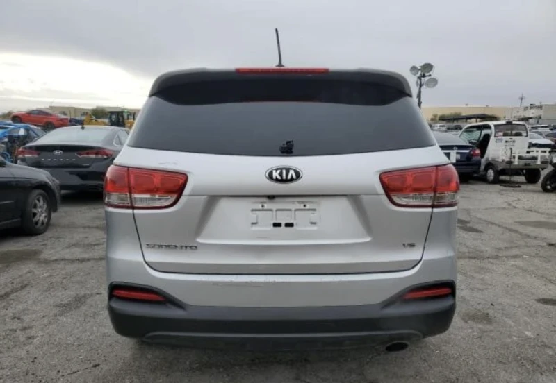 Kia Sorento LX, снимка 6 - Автомобили и джипове - 49570926