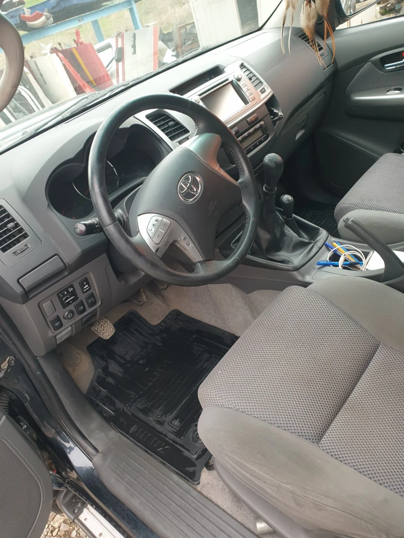 Toyota Hilux 3.0  4x4 171Кс , снимка 7 - Автомобили и джипове - 49522891