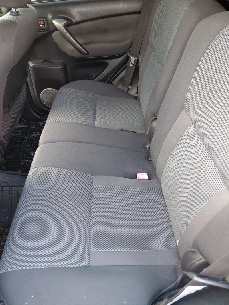 Toyota Rav4 2000, снимка 13 - Автомобили и джипове - 52920999