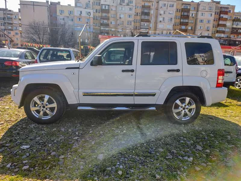 Jeep Cherokee 2.8 CRD 4х4, снимка 4 - Автомобили и джипове - 49568998