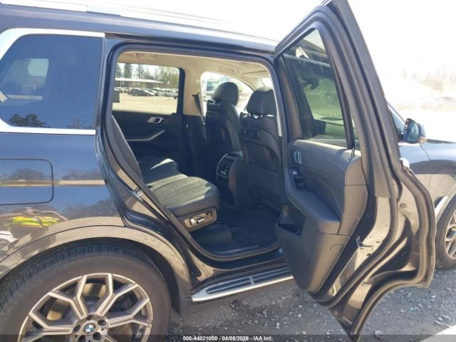 BMW X7 XDRIVE40I| DISTRONIC| PANO| KEYLESS| ПОДГРЕВ, снимка 12 - Автомобили и джипове - 54365197