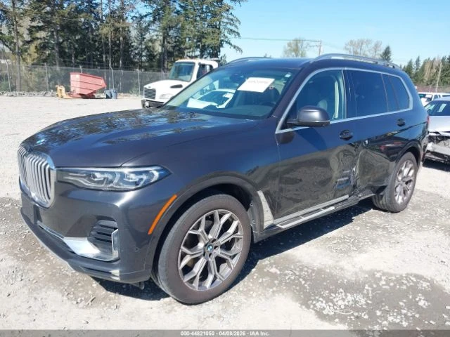 BMW X7 XDRIVE40I| DISTRONIC| PANO| KEYLESS| ПОДГРЕВ, снимка 3 - Автомобили и джипове - 54365197