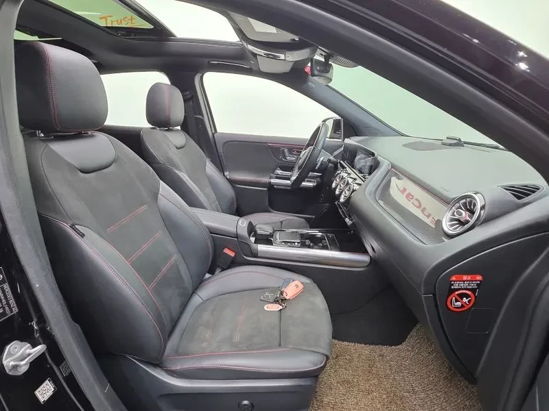 Mercedes-Benz GLA 250  4Matic, снимка 10 - Автомобили и джипове - 55311009