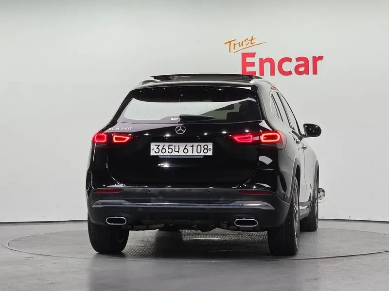 Mercedes-Benz GLA 250  4Matic, снимка 4 - Автомобили и джипове - 55311009