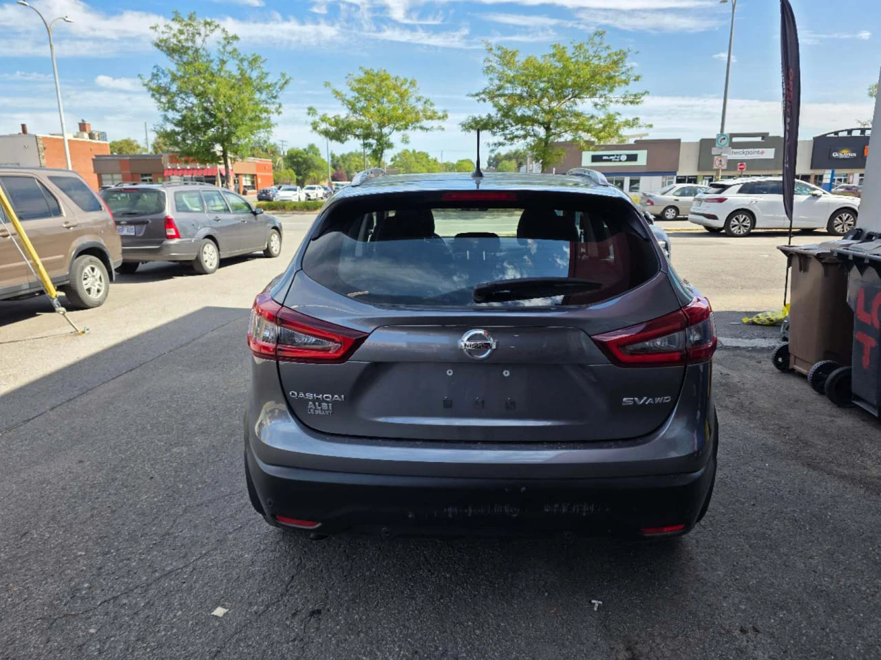 Nissan Qashqai CARFAX* АВТОФИНАНСИРАНЕ БЕЗ ПЪРВОНАЧАЛНА ВНОСКА - изображение 4