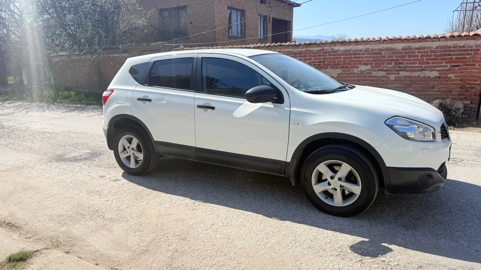 Nissan Qashqai Автоматик, снимка 5 - Автомобили и джипове - 53851761