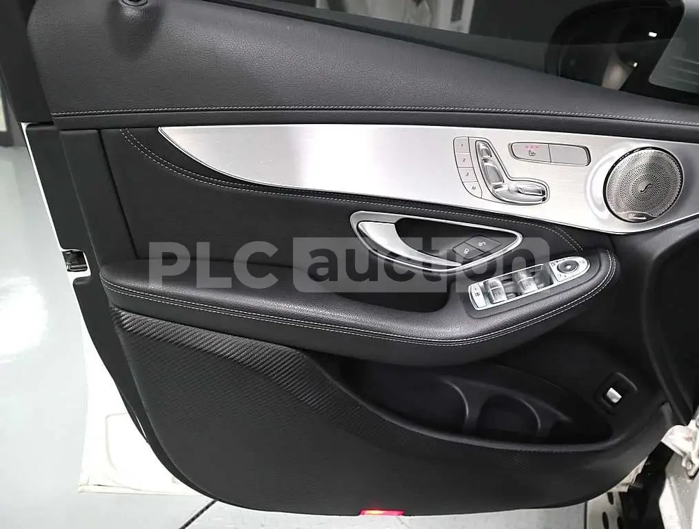 Mercedes-Benz GLC 250 AMG PK* COUPE* 9G* BURMASTER* KEYLESS* КРАЙНА ЦЕНА, снимка 8 - Автомобили и джипове - 53916766