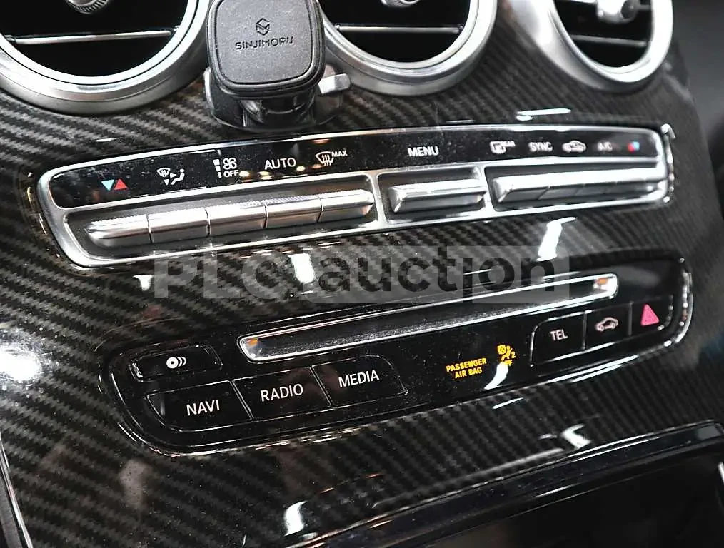 Mercedes-Benz GLC 250 AMG PK* COUPE* 9G* BURMASTER* KEYLESS* КРАЙНА ЦЕНА, снимка 9 - Автомобили и джипове - 53916766