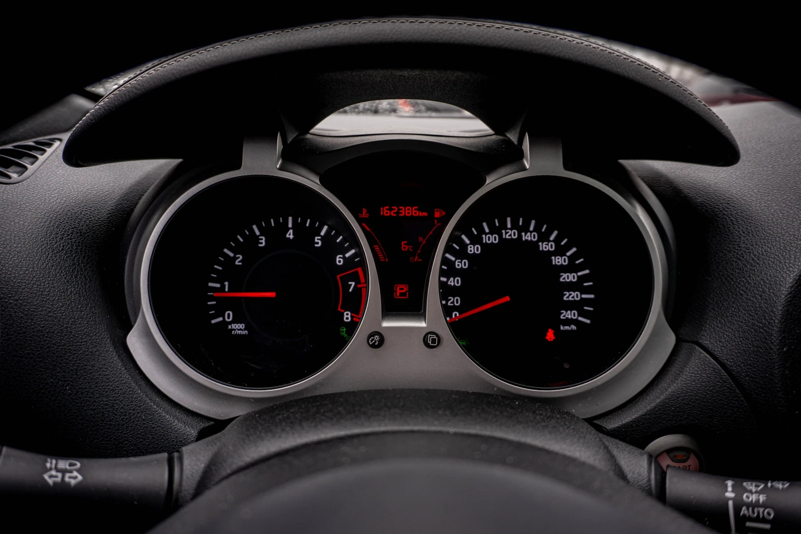 Nissan Juke 1.6 бензин | FULL!!! TOP!!! С ГАРАНЦИЯ! КАТО НОВА, снимка 13 - Автомобили и джипове - 54064145