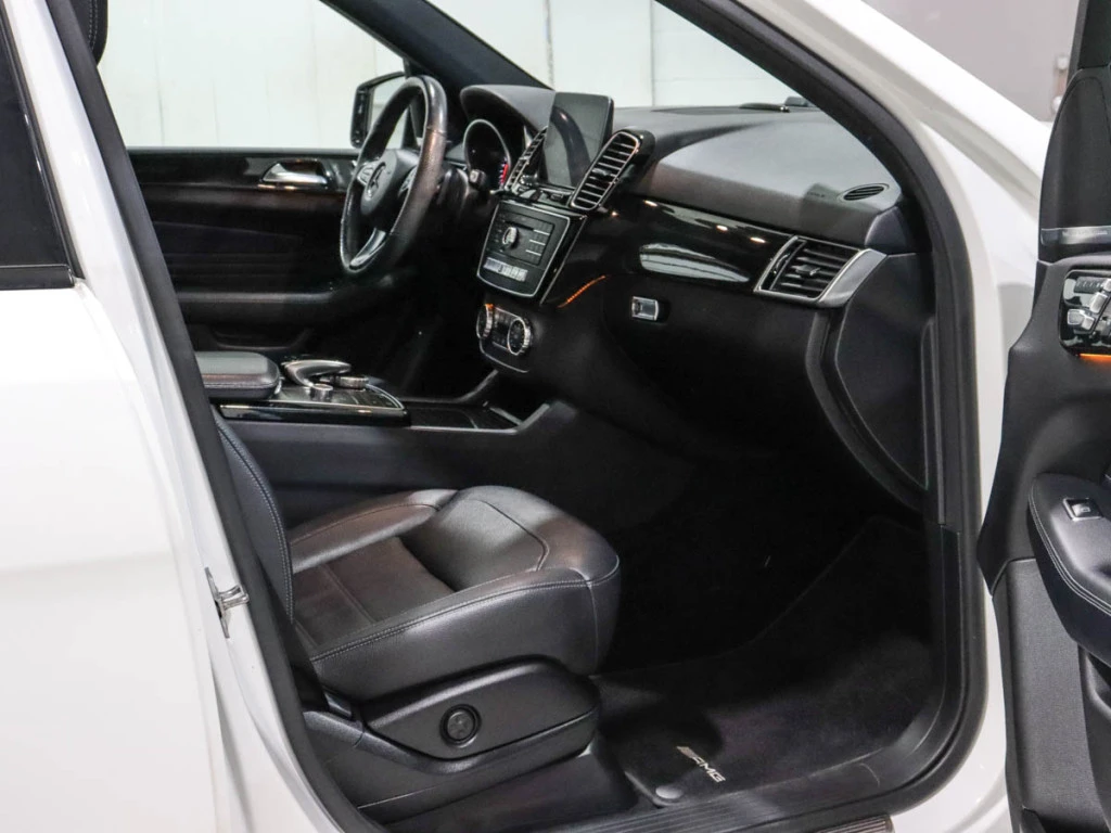 Mercedes-Benz GLE 43 AMG 4MATIC* КАМЕРИ* ПОДГРЕВ* ПАНОРАМА* , снимка 7 - Автомобили и джипове - 54883461