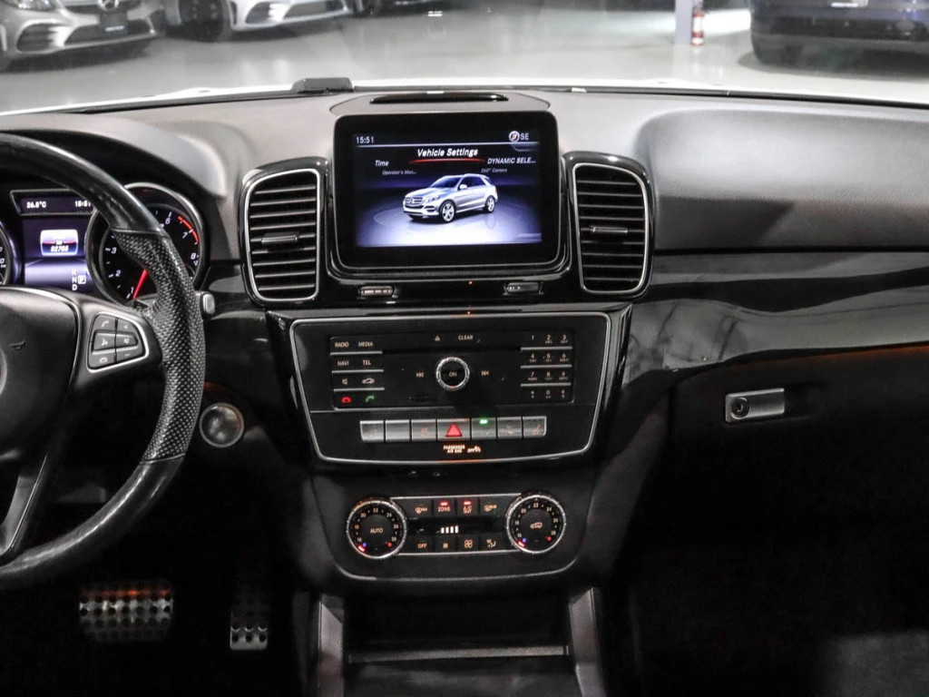 Mercedes-Benz GLE 43 AMG 4MATIC* КАМЕРИ* ПОДГРЕВ* ПАНОРАМА* , снимка 10 - Автомобили и джипове - 54883461