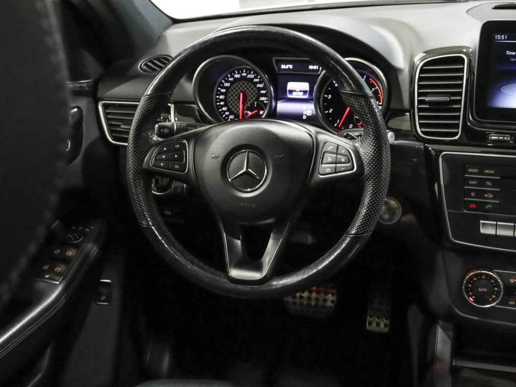 Mercedes-Benz GLE 43 AMG 4MATIC* КАМЕРИ* ПОДГРЕВ* ПАНОРАМА* , снимка 9 - Автомобили и джипове - 54883461
