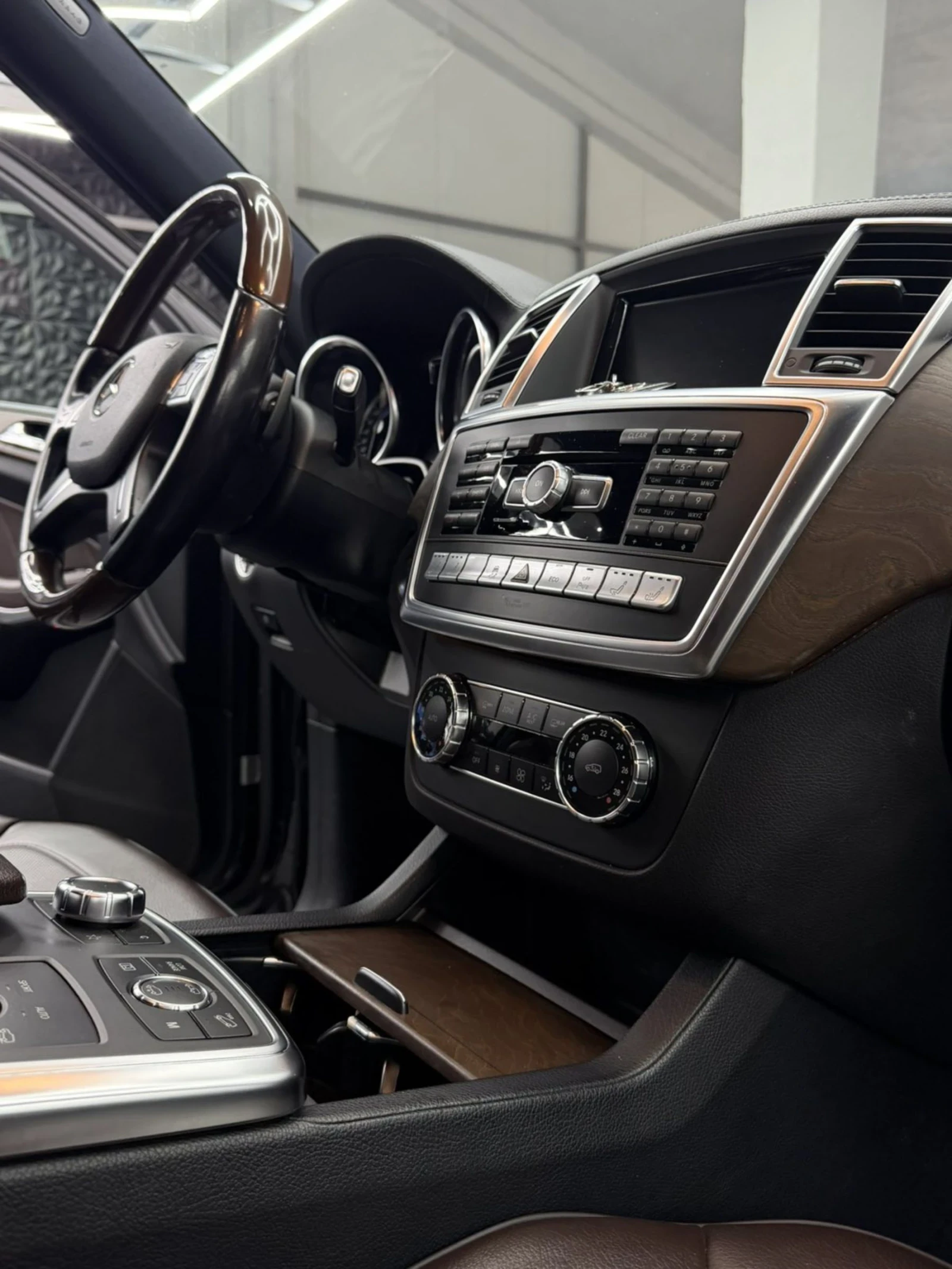 Mercedes-Benz GL 350 CDI, снимка 12 - Автомобили и джипове - 55126001