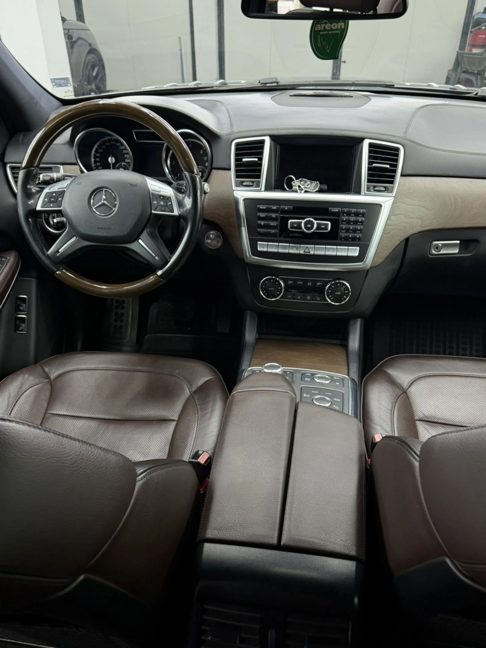 Mercedes-Benz GL 350 CDI, снимка 8 - Автомобили и джипове - 55126001
