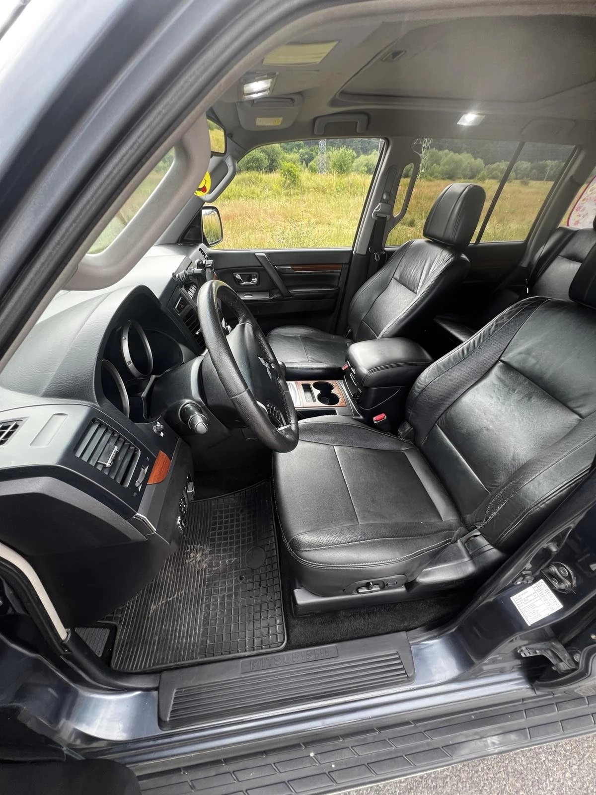 Mitsubishi Pajero 3.8 , снимка 6 - Автомобили и джипове - 55143710