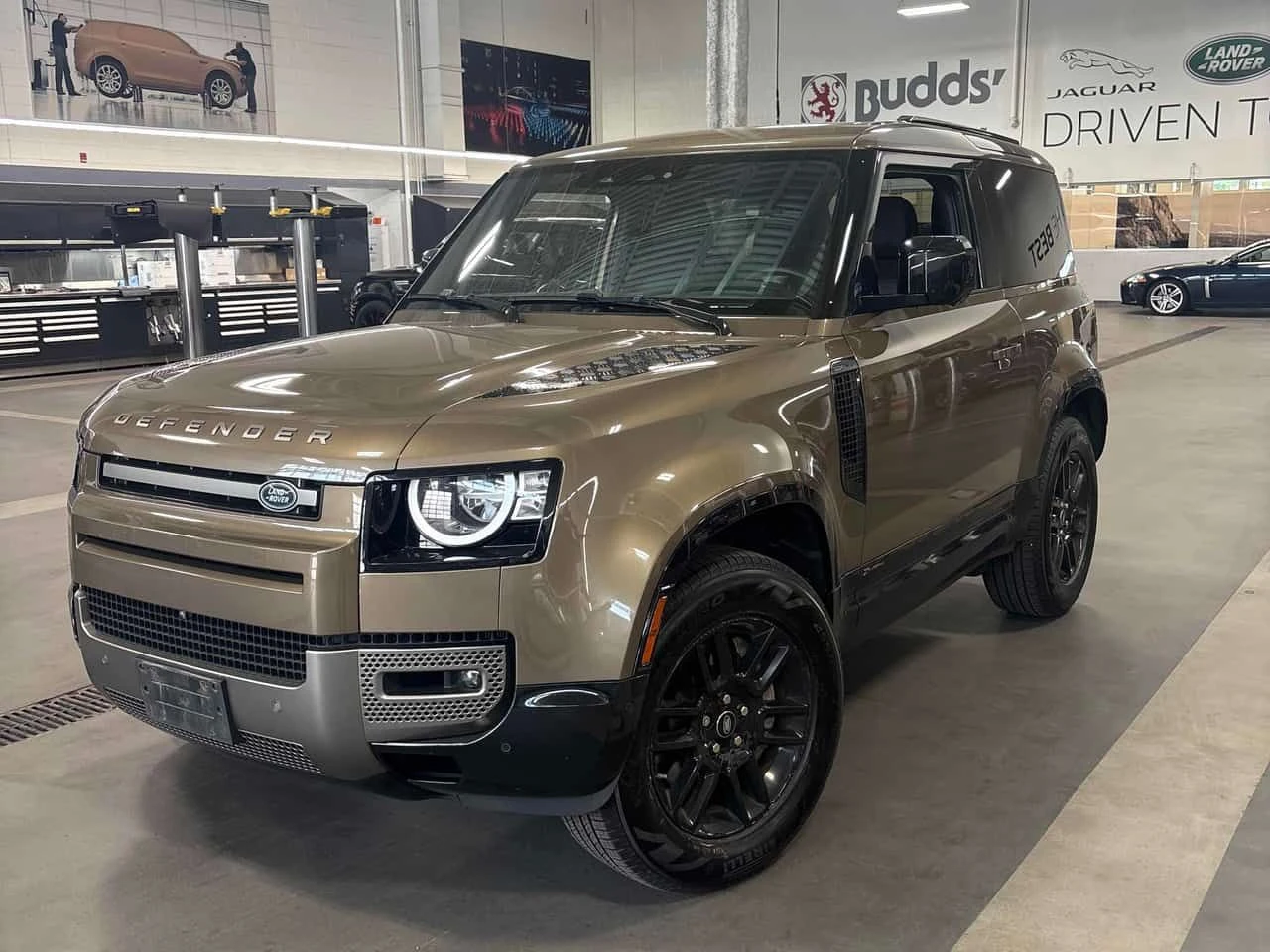 Land Rover Defender * X Dynamic S * АВТОКРЕДИТ БЕЗ ПЪРВОНАЧАЛНА ВНОСКА