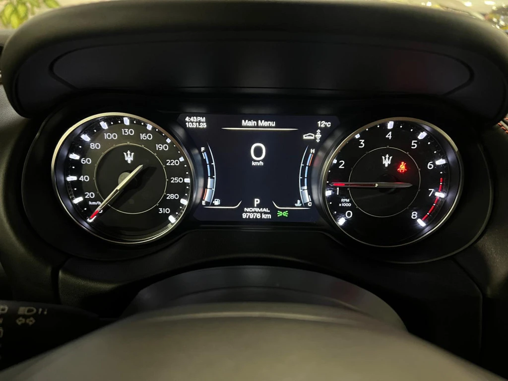 Maserati Levante MODENA* HARMON* KARDON* , снимка 12 - Автомобили и джипове - 55619636