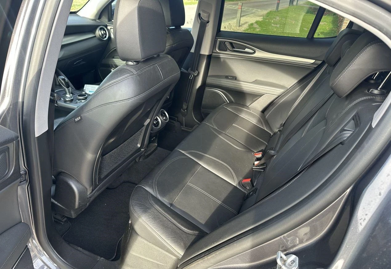 Alfa Romeo Stelvio НАМАЛЕНА ЦЕНА!!!, снимка 9 - Автомобили и джипове - 55674422