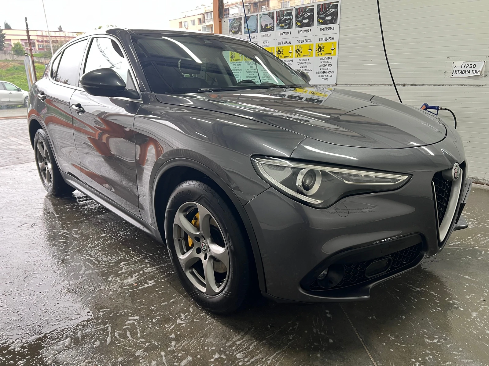 Alfa Romeo Stelvio НАМАЛЕНА ЦЕНА!!!, снимка 2 - Автомобили и джипове - 55674422