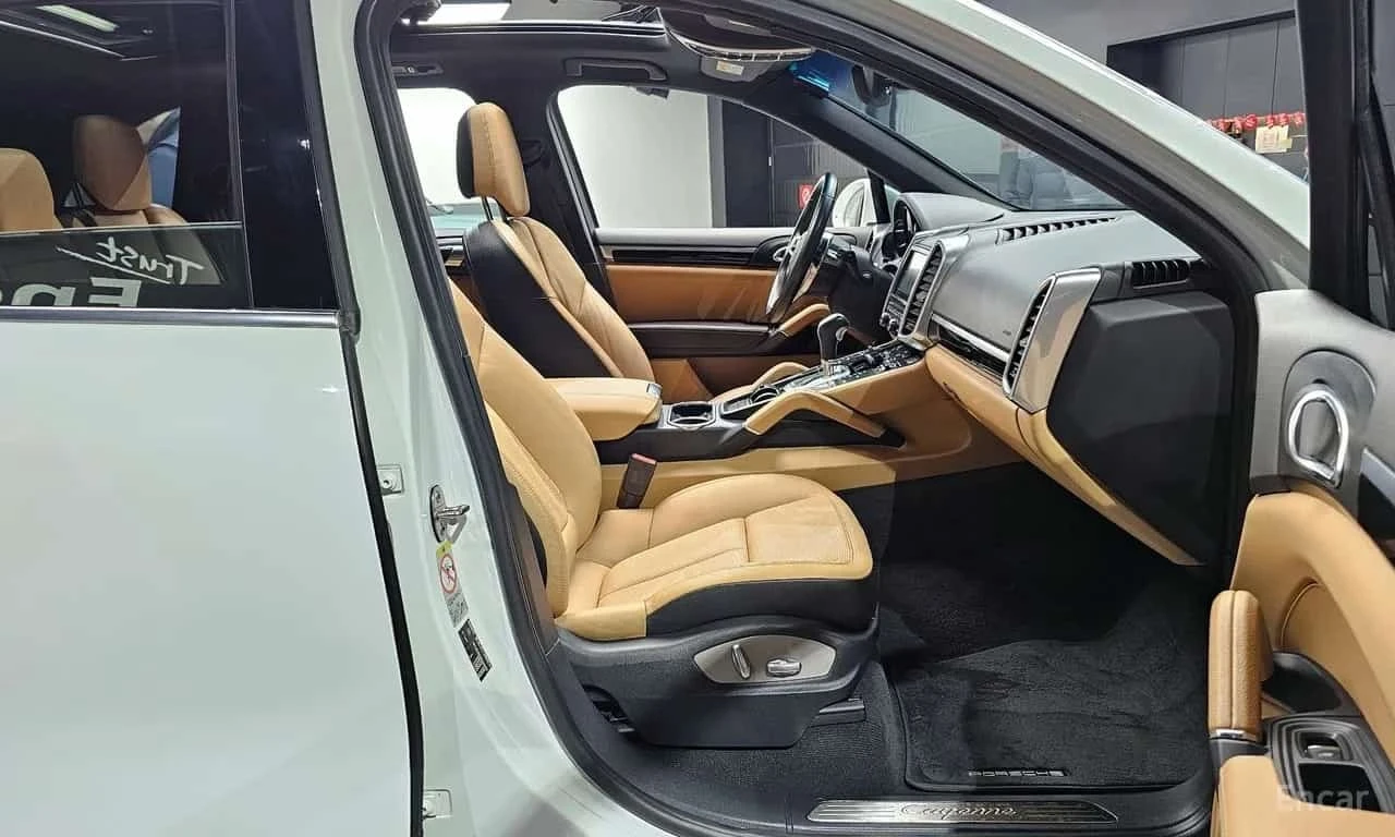 Porsche Cayenne * 3.0 Diesel * , снимка 10 - Автомобили и джипове - 56580137