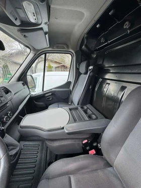 Renault Master, снимка 12
