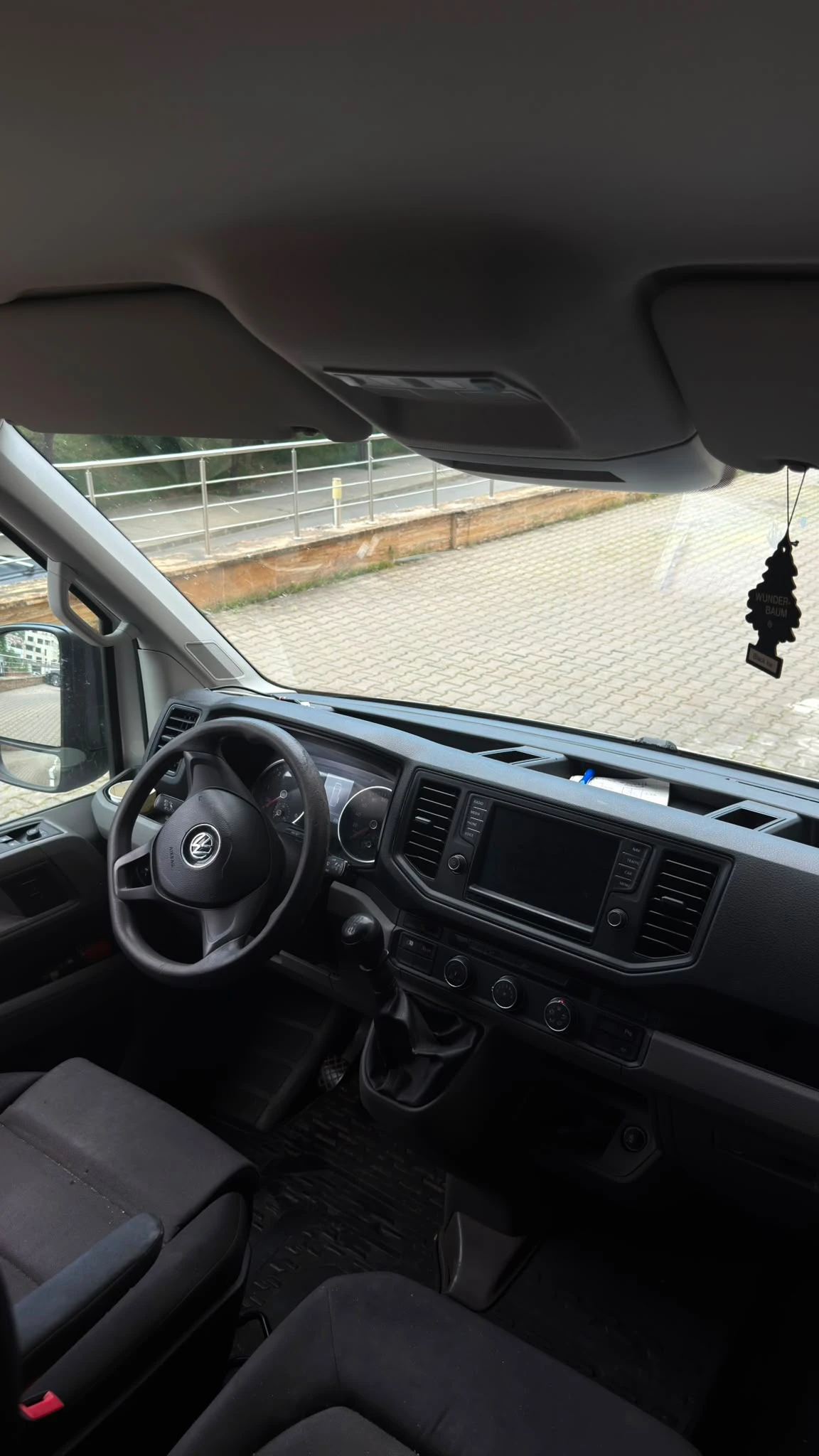 VW Crafter, снимка 13 - Бусове и автобуси - 54879944