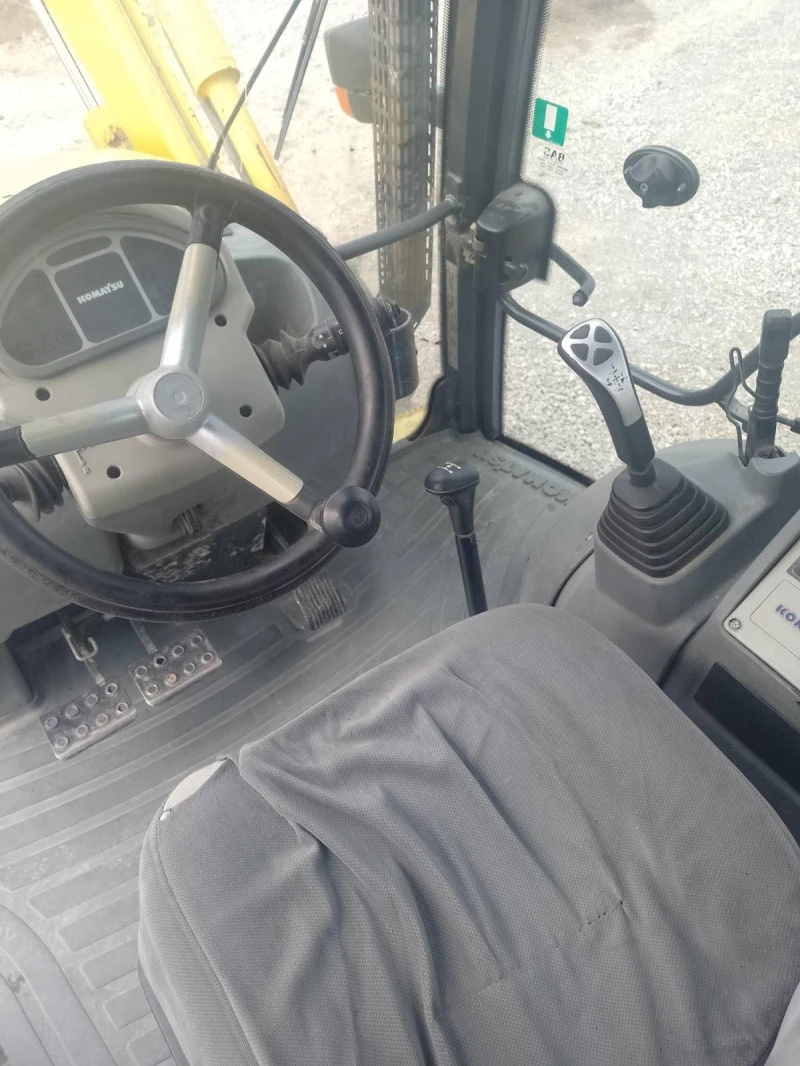 Багер Komatsu WB93R, снимка 16 - Индустриална техника - 49919865