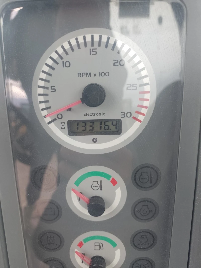 Багер Komatsu WB93R, снимка 14 - Индустриална техника - 49919865