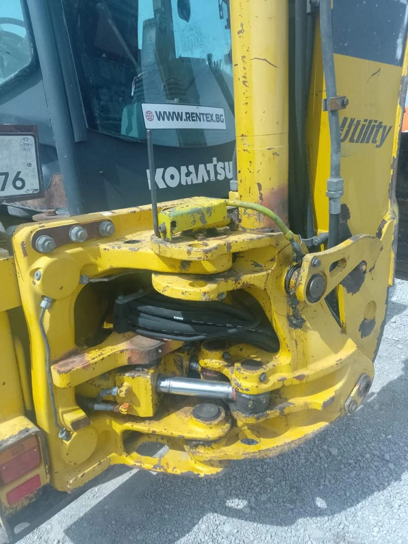 Багер Komatsu WB93R, снимка 6 - Индустриална техника - 49919865