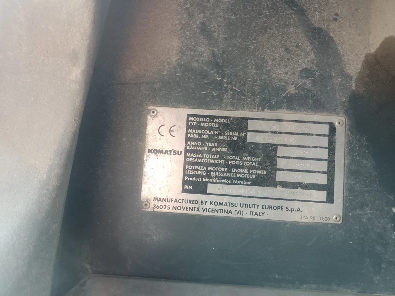 Багер Komatsu WB93R, снимка 15 - Индустриална техника - 49919865