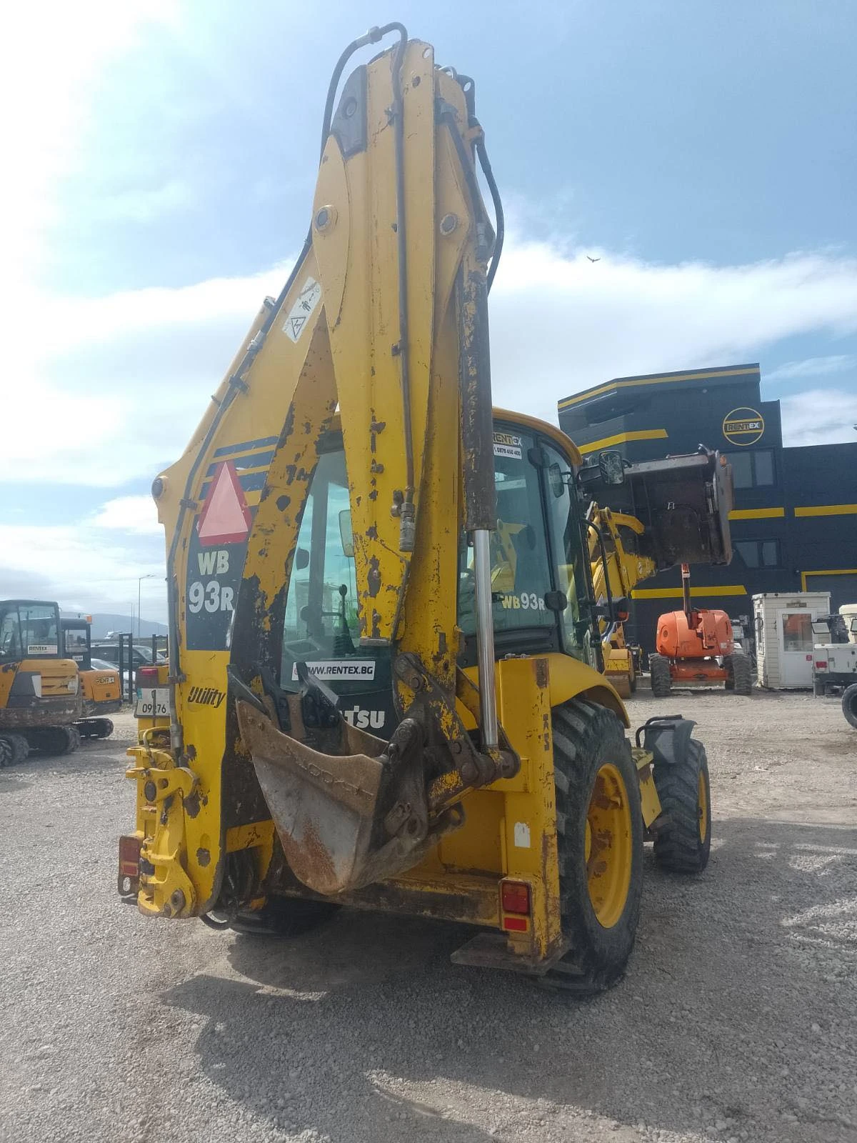 Багер Komatsu WB93R - изображение 7