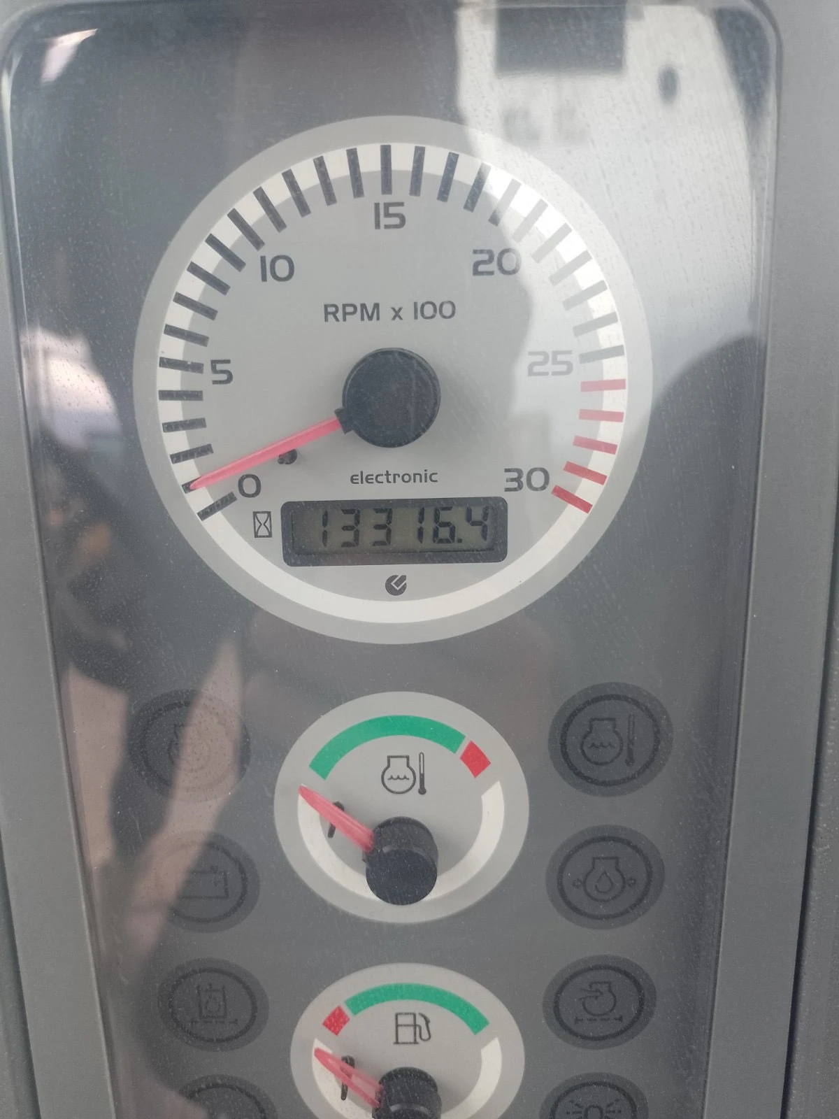  Komatsu WB93R | Mobile.bg   14