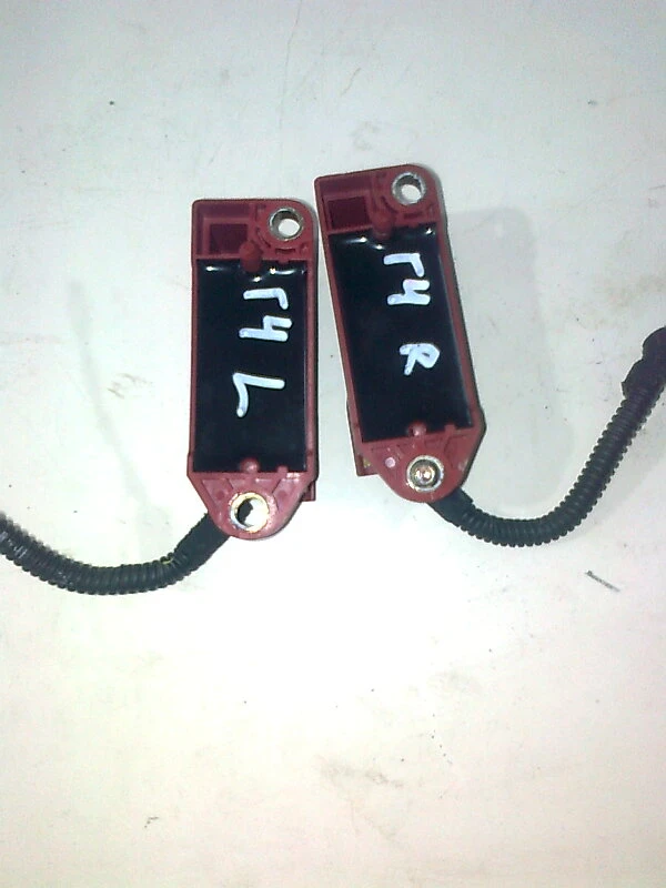 краш сензор за Фолксваген Голф 4 (1)