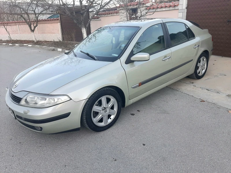 Renault Laguna 1.8i+ КЛИМА + ГАЗОВ инжекцион. , снимка 5 - Автомобили и джипове - 48363729