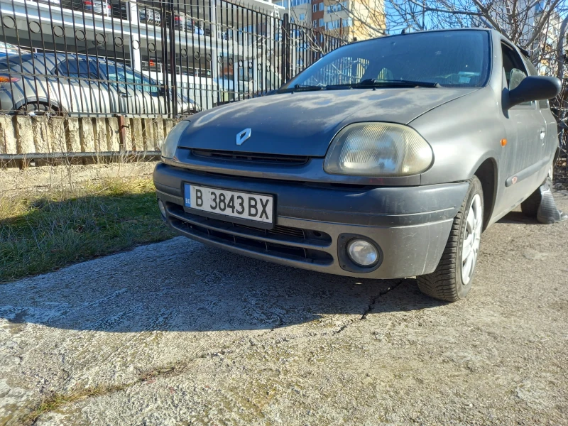 Renault Clio, снимка 2 - Автомобили и джипове - 48963606