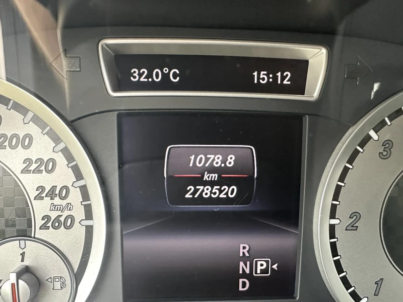 Mercedes-Benz A 200 2.0 CDI AMG, снимка 14 - Автомобили и джипове - 50650534