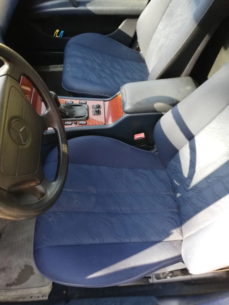 Mercedes-Benz E 250 2500 Коментар , снимка 6 - Автомобили и джипове - 52136145