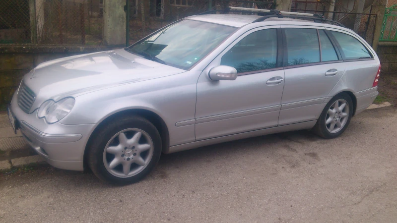 Mercedes-Benz C 240, снимка 7 - Автомобили и джипове - 52116061