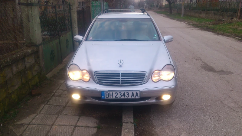Mercedes-Benz C 240, снимка 15 - Автомобили и джипове - 52116061