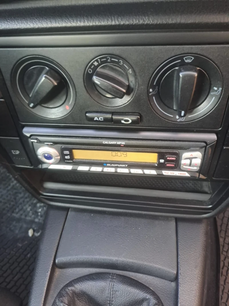 VW Passat 1.9TDI, снимка 9 - Автомобили и джипове - 52157794