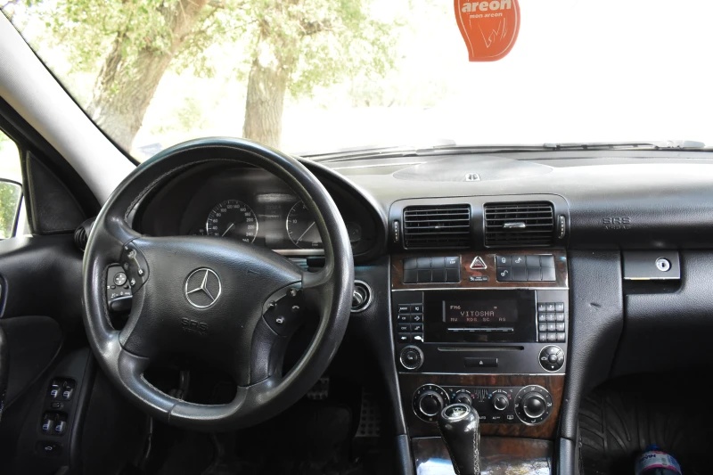 Mercedes-Benz C 220, снимка 7 - Автомобили и джипове - 53055756