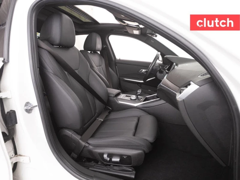 BMW 330 xDrive* Sedan* AWD* АвтоКредит* (ЦЕНА ДО БГ), снимка 7 - Автомобили и джипове - 53191555