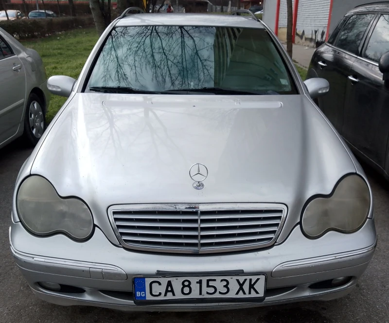 Mercedes-Benz C 270 Elegance, снимка 12 - Автомобили и джипове - 53212665