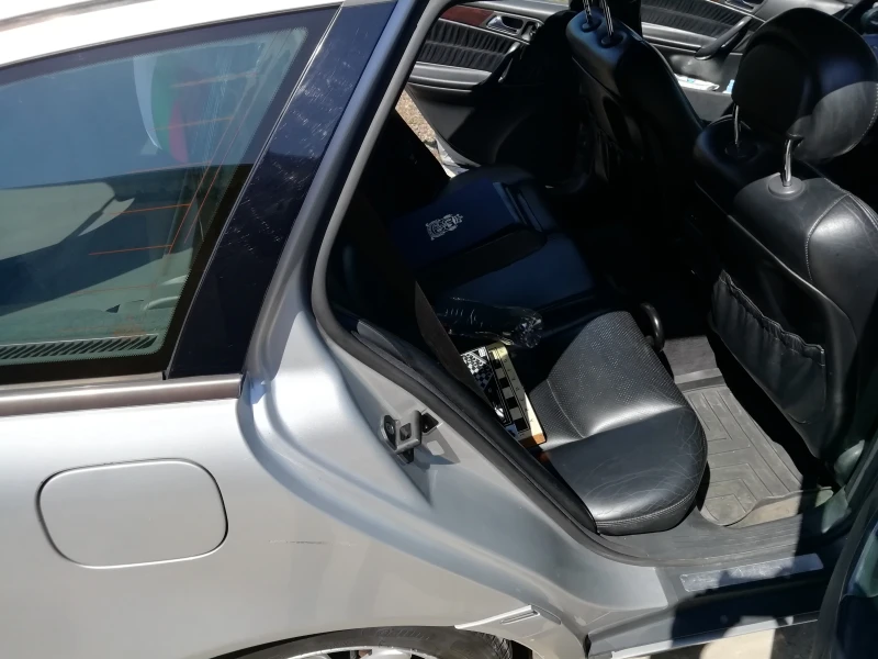 Mercedes-Benz C 270 Elegance, снимка 16 - Автомобили и джипове - 53212665